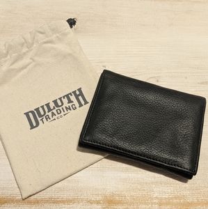 NWT! Duluth Trading Company Black Leather Wallet